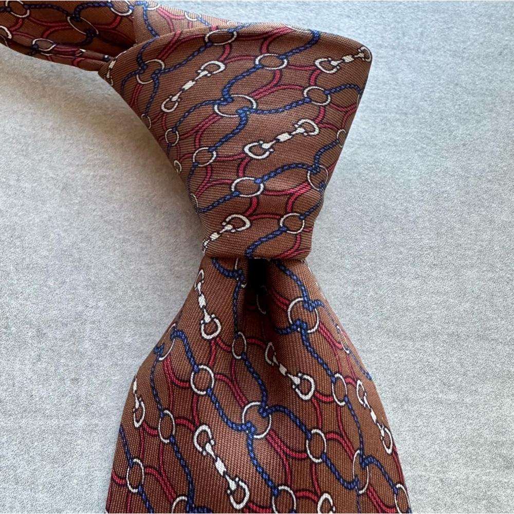 GUCCI Vintage Horsebit Print Silk Tie - Picture 2 of 5